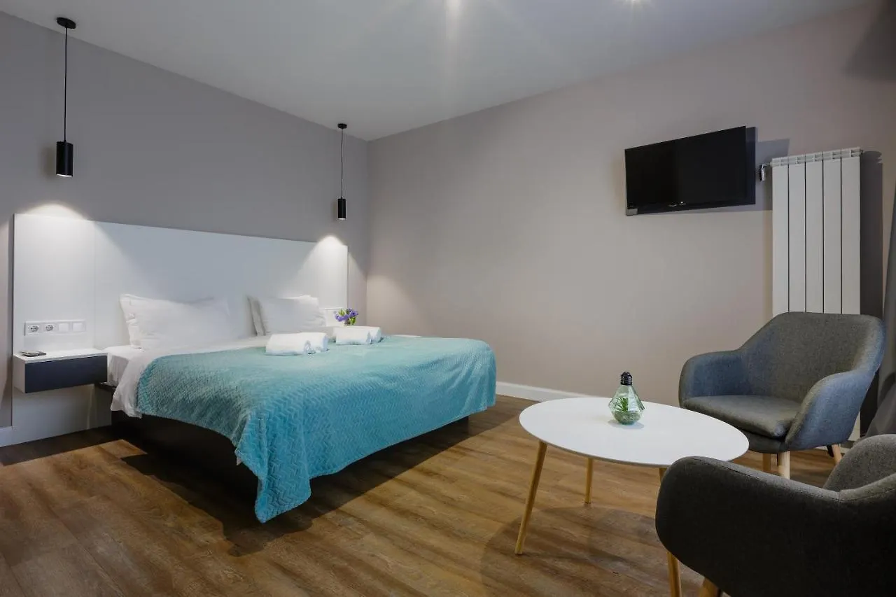 Апартаменты Studio VIKTORY 5 В, 21 floor, Киев