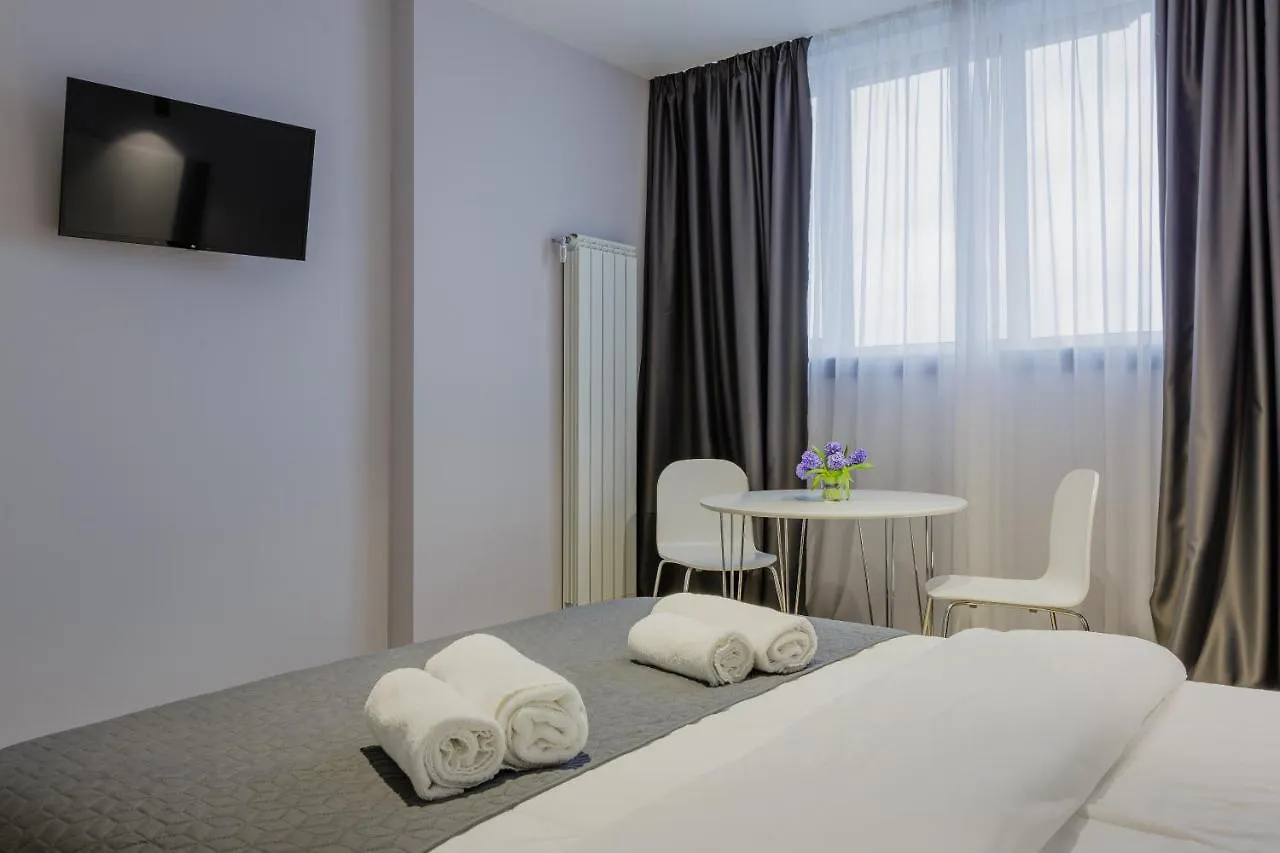 Апартаменты Studio VIKTORY 5 В, 21 floor, Киев Украина